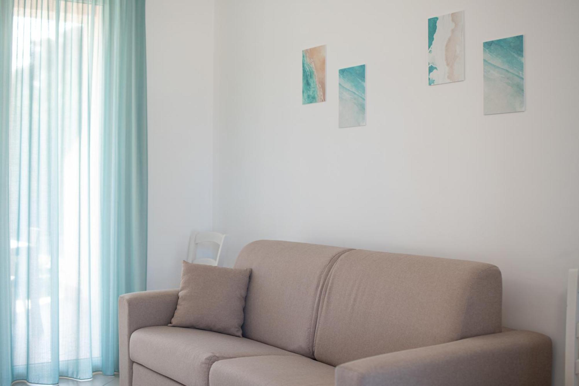 Icaro Residence Apartments With A Beautiful Pool Sant'Agata di Militello Eksteriør billede