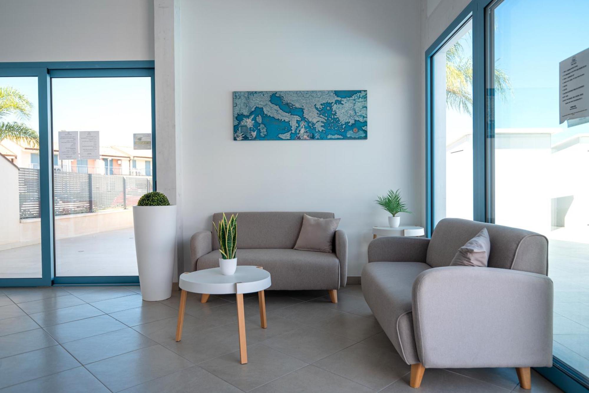Icaro Residence Apartments With A Beautiful Pool Sant'Agata di Militello Eksteriør billede