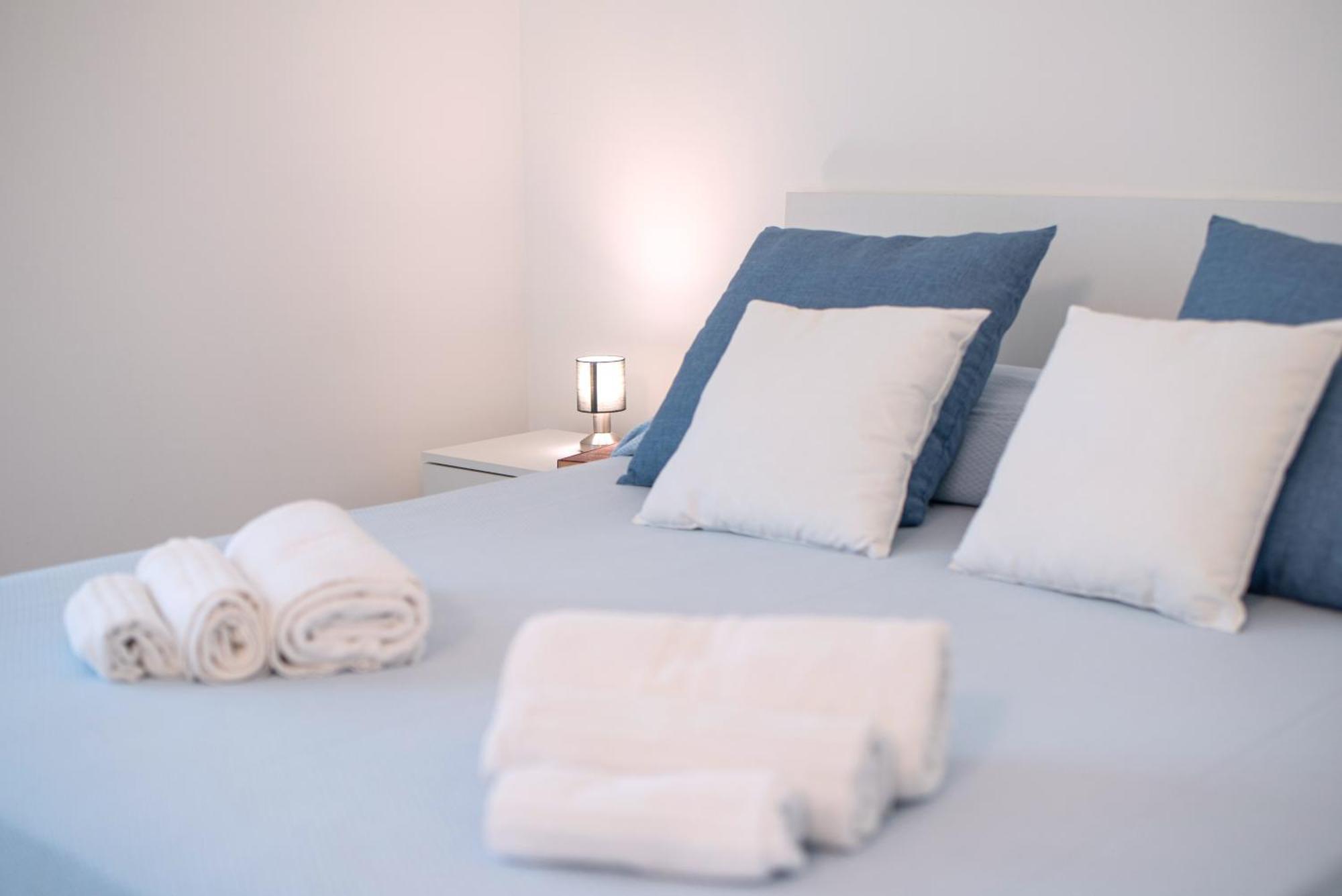 Icaro Residence Apartments With A Beautiful Pool Sant'Agata di Militello Eksteriør billede