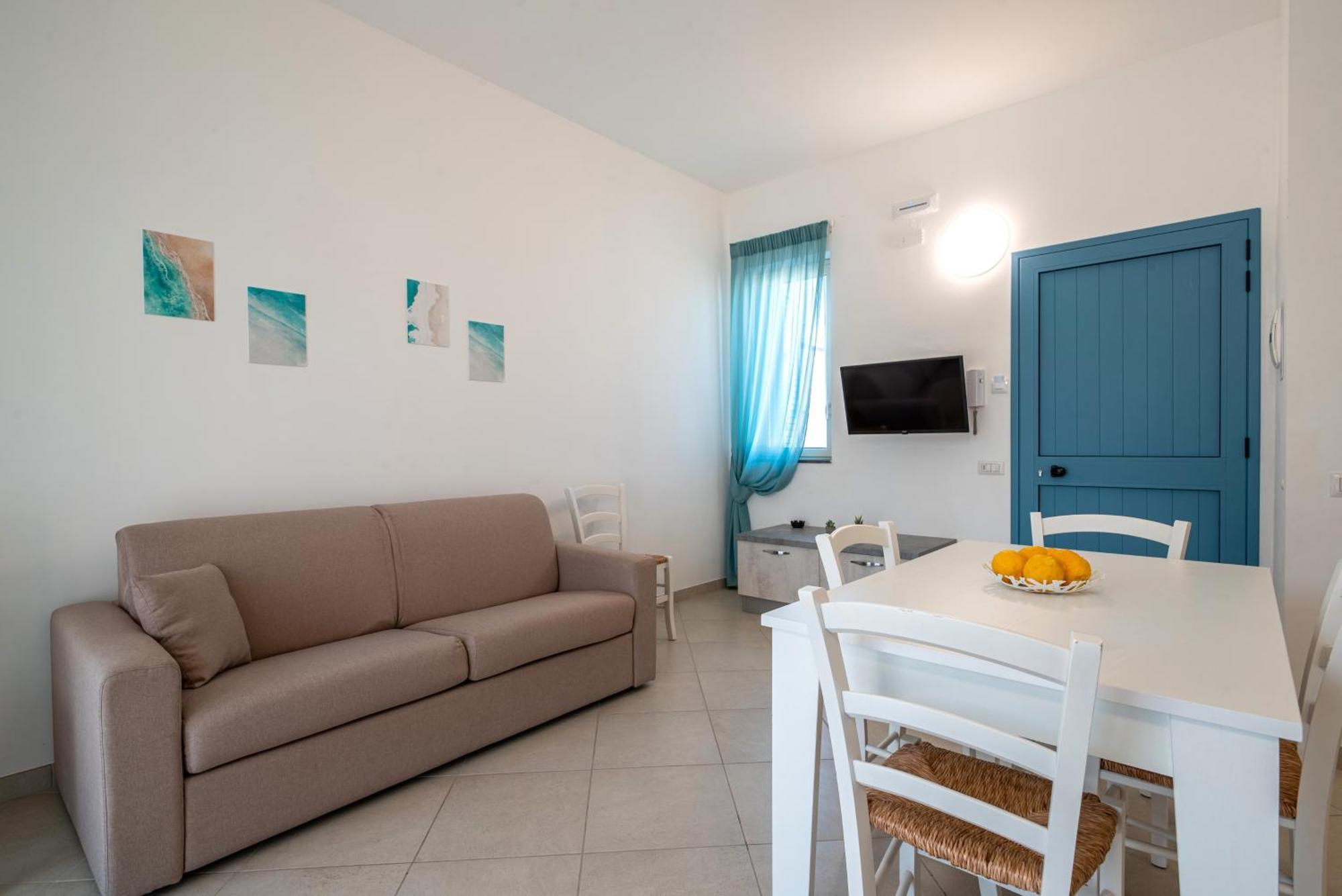 Icaro Residence Apartments With A Beautiful Pool Sant'Agata di Militello Eksteriør billede
